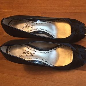 Satin black bow open toed!